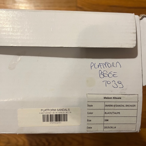 Maison Kitsune Multi Strap Sandals Womens 8.5 - Picture 15 of 15